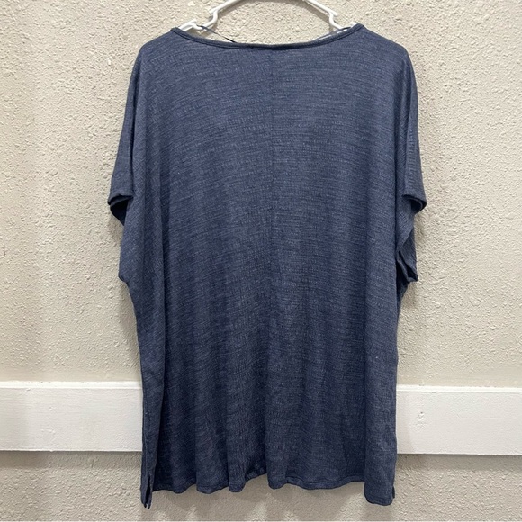 Cable & Gauge Blue Embroidered Textured V-Neck Top NWT 2X - Picture 4 of 5